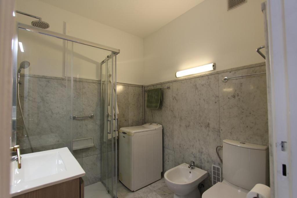 Appartement Front De Mer - Promenade Des Anglais นีซ ภายนอก รูปภาพ
