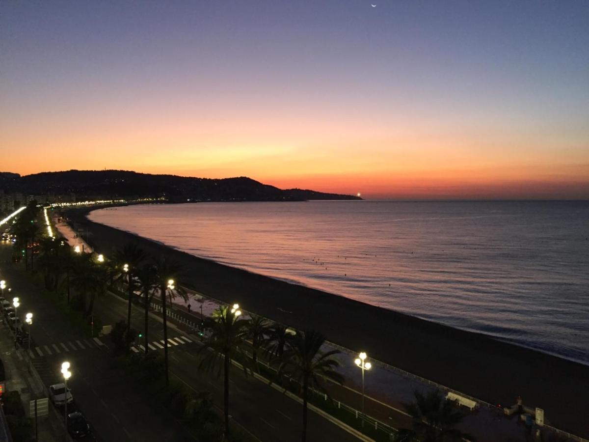 Appartement Front De Mer - Promenade Des Anglais นีซ ภายนอก รูปภาพ